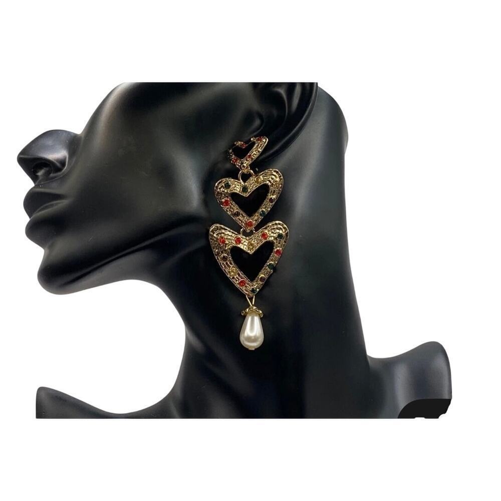 Queen of Hearts Pearl Drop Statement Earrings